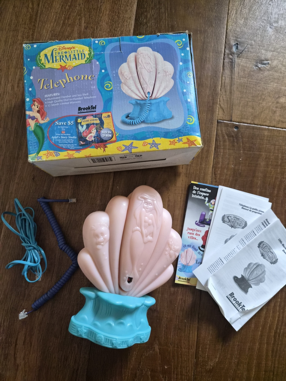 The Little Mermaid Shell Corded Telephone - vintage